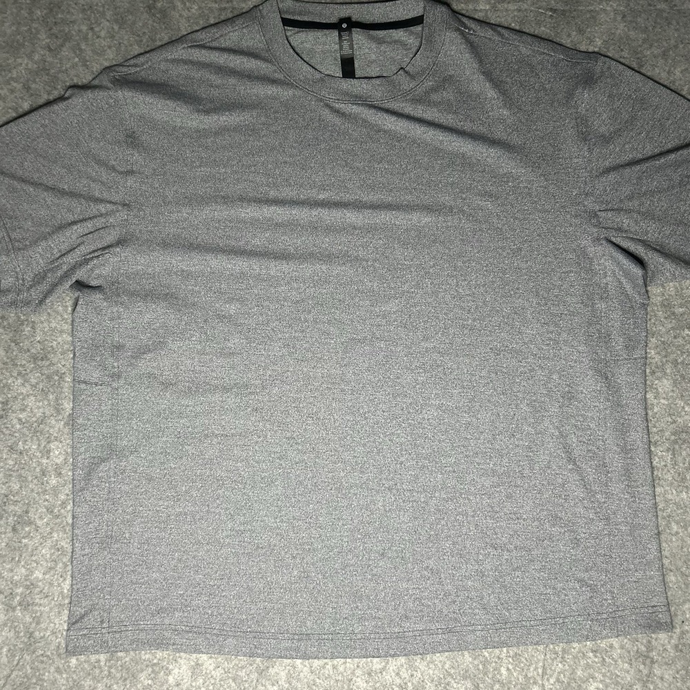 Lululemon Men's Xxl License To Train Heather Grey T Shirt